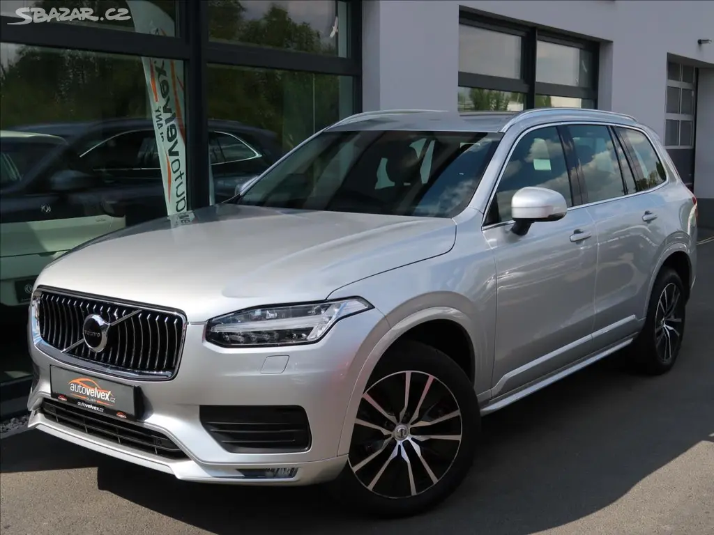 Volvo XC90, 2,0 B5,173kW,MomentumPro,1maj